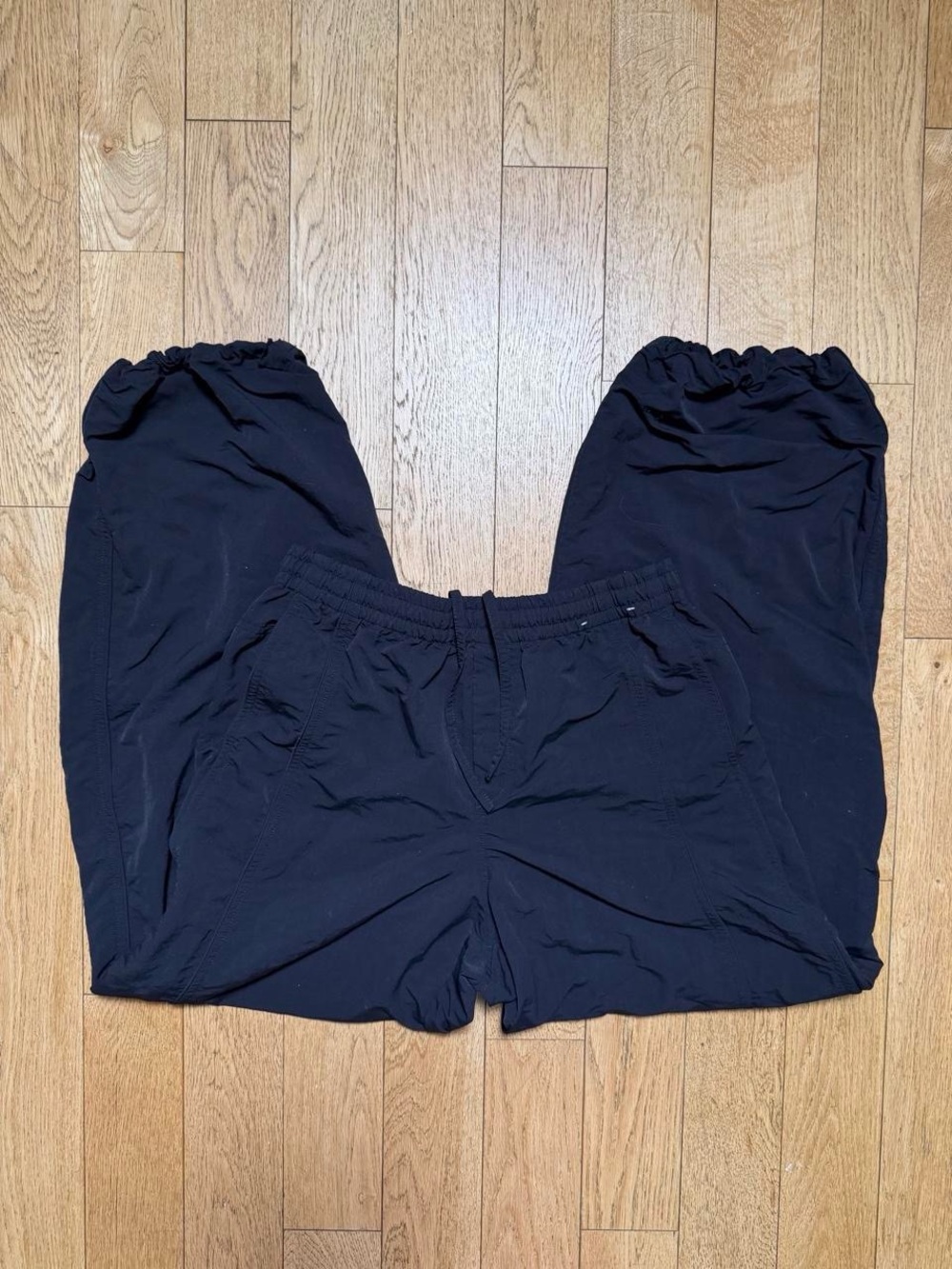Uniqlo Black Nylon Parachute Pants Y2K Gorpcore Techwear Sporty Track Pants